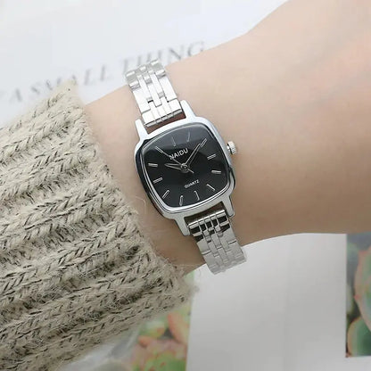 Volleria Elegant Oval Quartz Timepiece Volleria