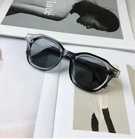 Volleria Stylish  UV Sunglasses Volleria