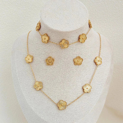 Simple 316L Stainless Steel Flower Five Leaf Necklace Bracelet Earrings 18K Gold Plated Jewelry Set For Women Girl Gift Clover Volleria
