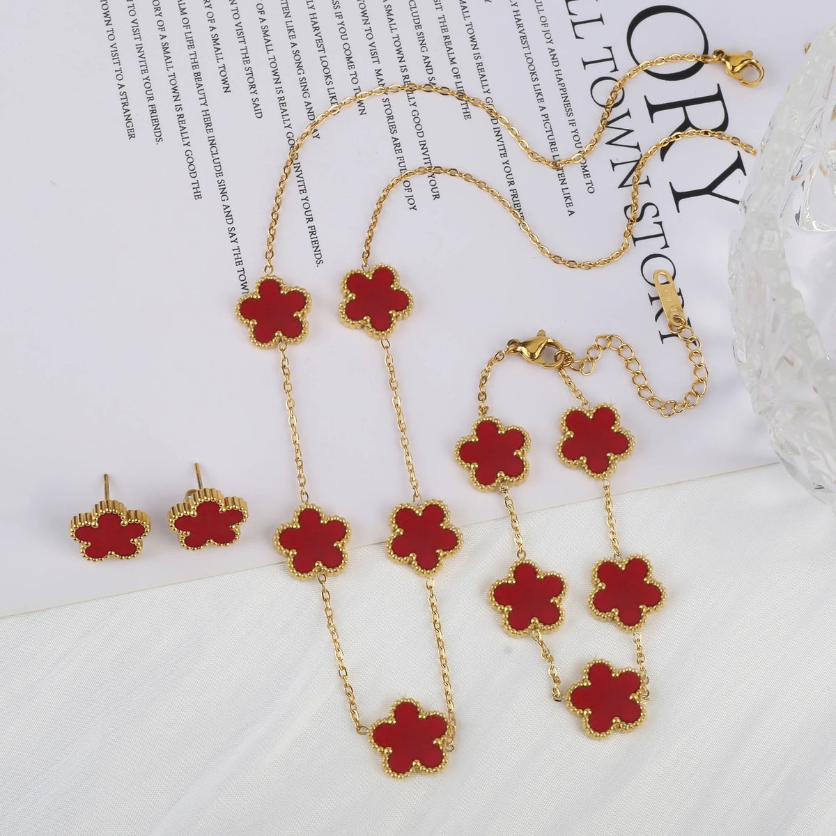 Simple 316L Stainless Steel Flower Five Leaf Necklace Bracelet Earrings 18K Gold Plated Jewelry Set For Women Girl Gift Clover Volleria